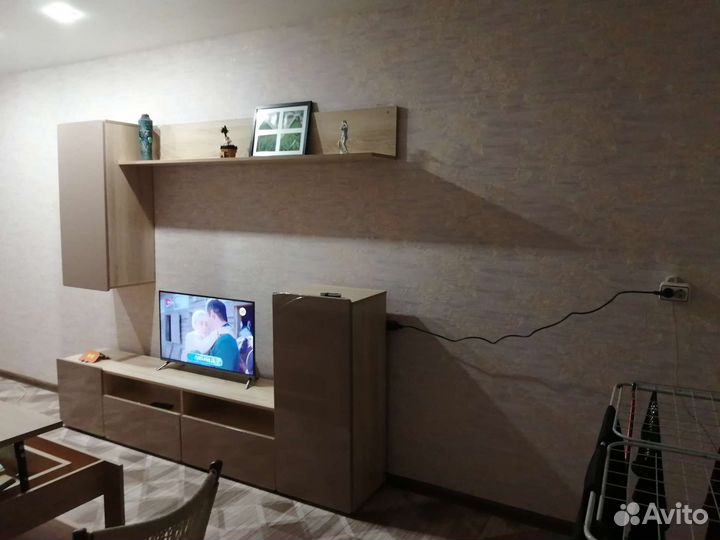 Стенка в гостиную новая