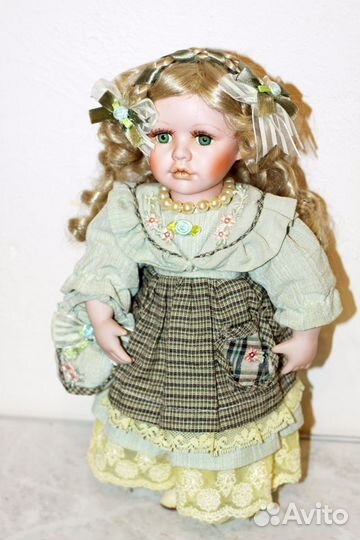 Кукла фарфоровая коллекционная винтаж 30 см