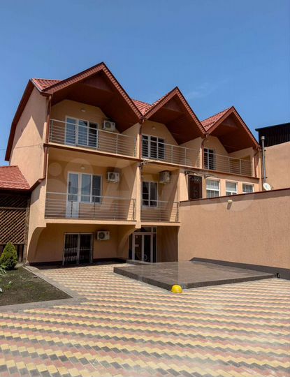 Гостиница, 600 м²