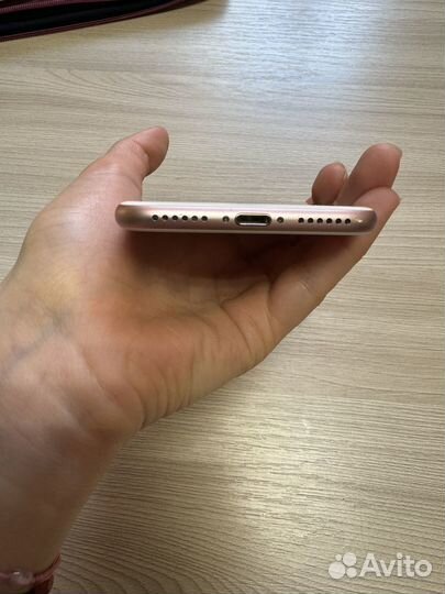 iPhone 7, 32 ГБ