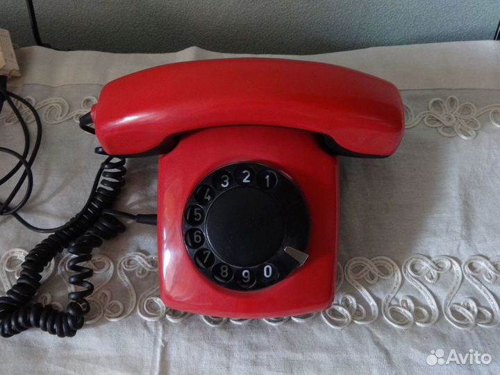 Телефон с вращающимся диском