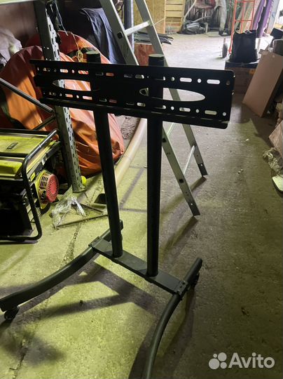 Стойка для телевизора