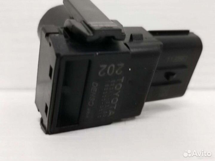 Датчик парковки Toyota Land Cruiser 150