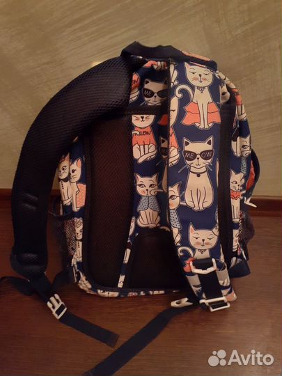Продам школьный рюкзак