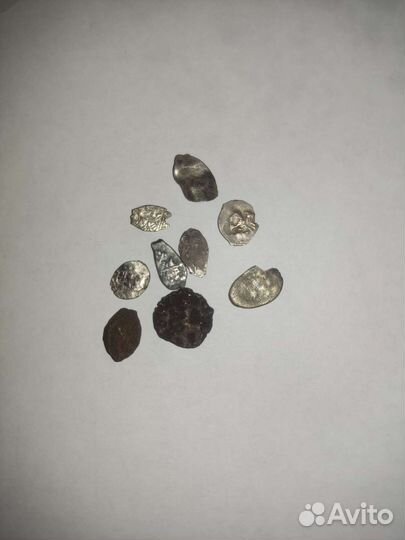 Лот монеты чешуя серебро и 2 пула медь