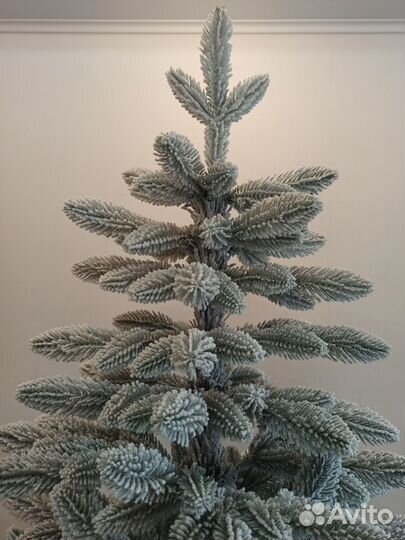 Елка искусственная литая заснеженная