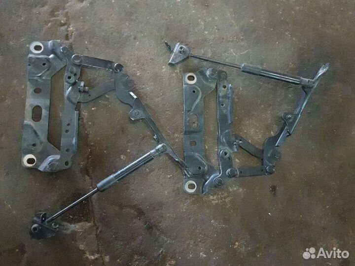 Петля капота бмв f01