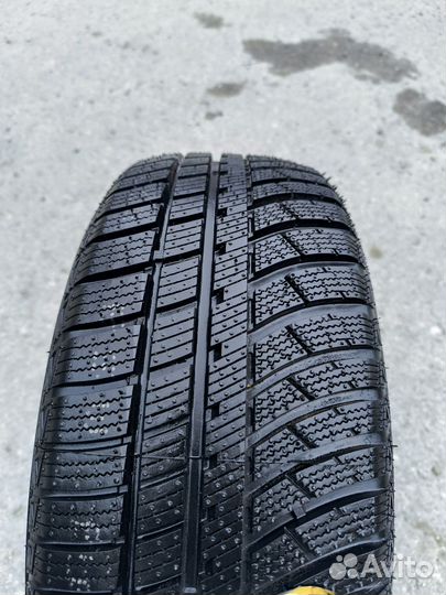 RoadX RXMotion 4S 205/55 R16 94H