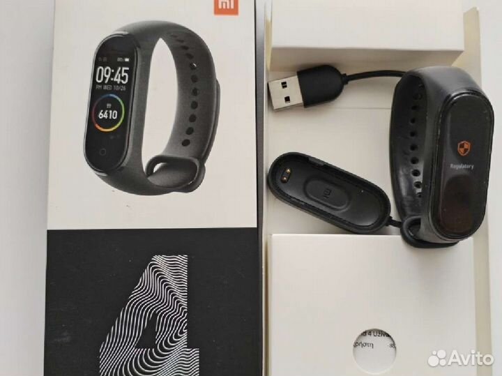 Фитнес браслет Mi Smart Band 4