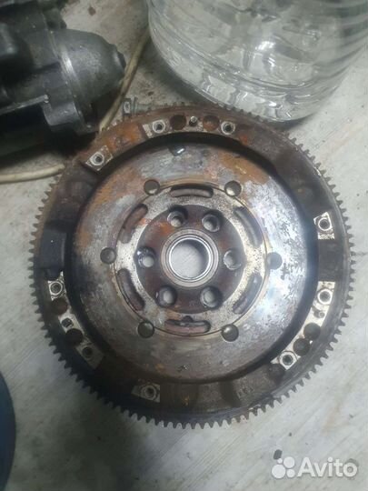 Маховик Volkswagen Polo 028141035qx 028105266K