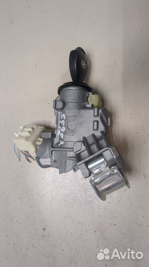 Замок зажигания Toyota Yaris, 2012