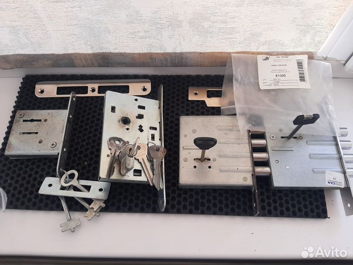 Замки дверные врезные