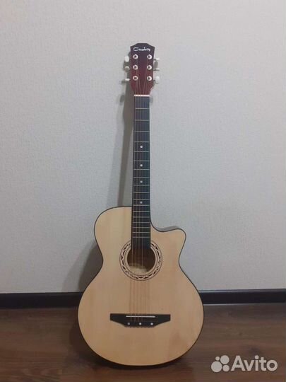 Акустическая гитара