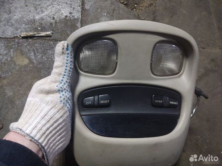 Плафон салонный Jeep Grand Cherokee