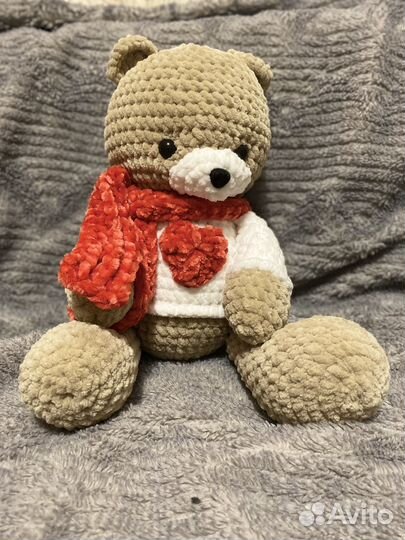 Плюшевый мишка вязаный ручной работы