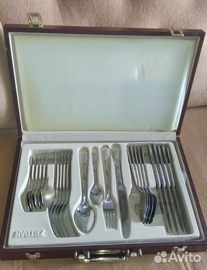 Набор столовых приборов