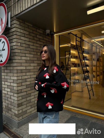 Свитер женский