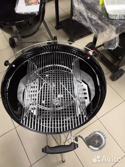 Угольный гриль Weber Master-Touch 5750синий графит