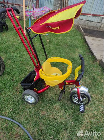 Детский трёхколёсный велосипед с ручкой