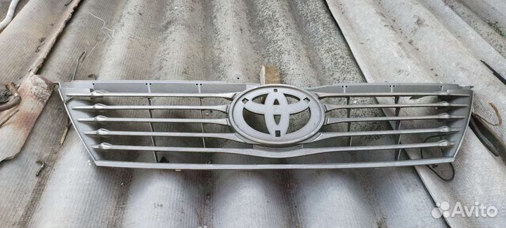 Решетка радиатора toyota land cruiser