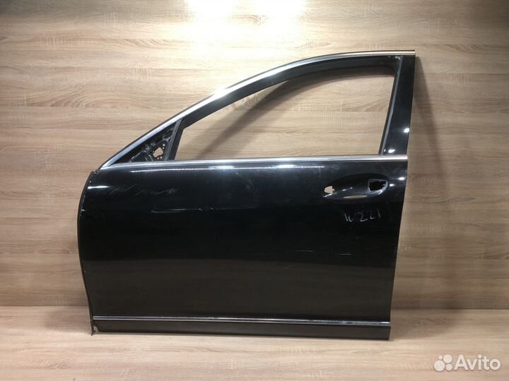Дверь передняя левая мерседес W221