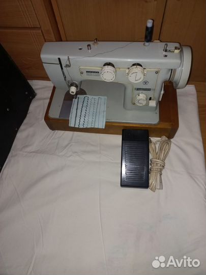 Швейная машина Подольск 142