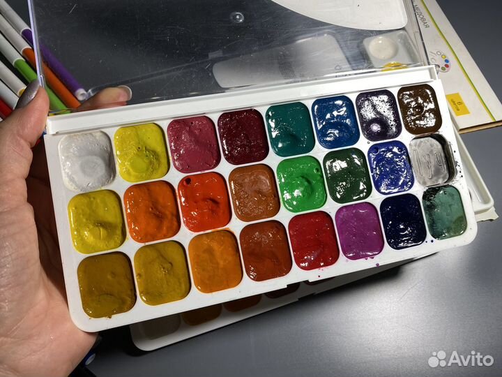Акварель и фломастеры цена за всё