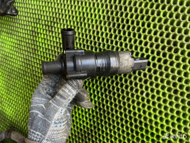 Насос дополнительный для Рassat CC 2008-2017