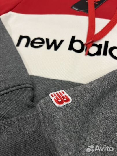 Новая толстовка New Balance