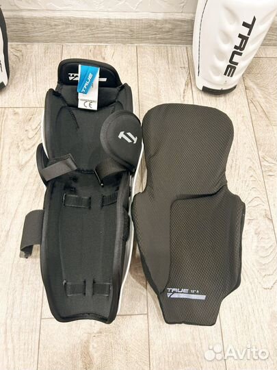 Щитки хоккейные True PRO JR 11,12, новые