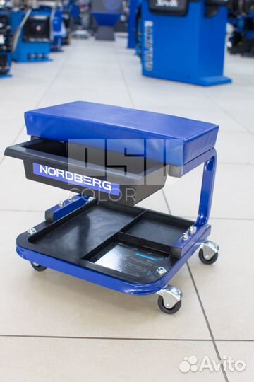 Сидение ремонтное на колесах