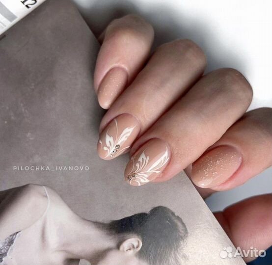 Маникюр, педикюр, наращивание ногтей