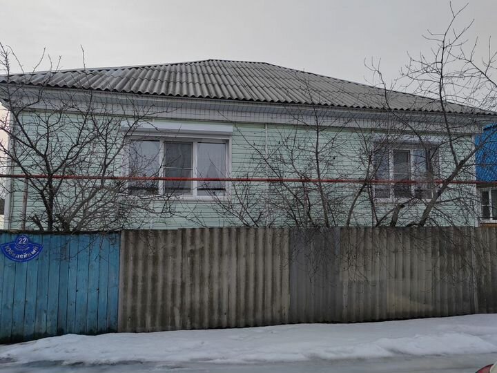 Дом 106 м² на участке 6 сот.