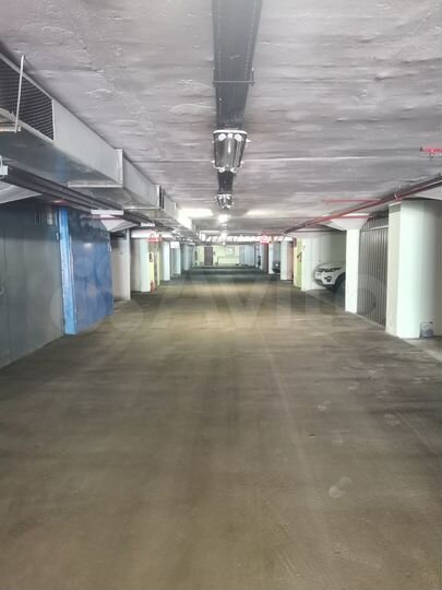 Машиноместо, 20 м²