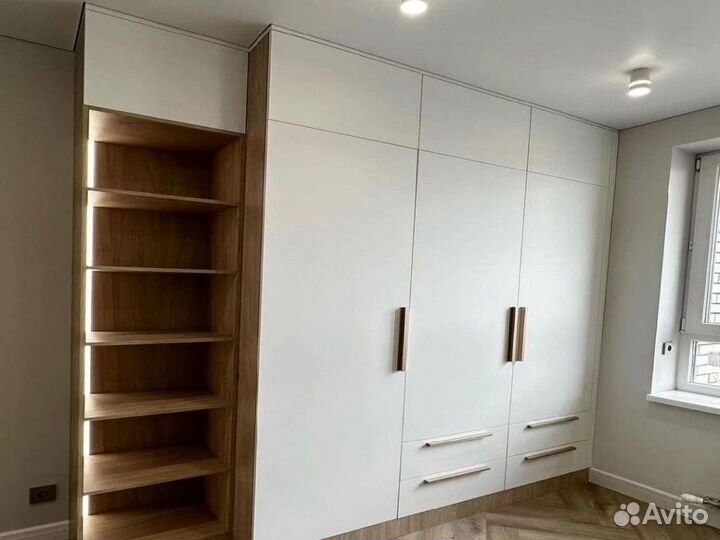 Шкаф с подсветкой