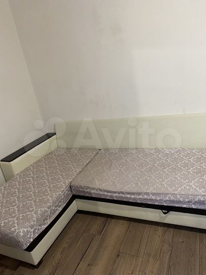 2-к. квартира, 72 м², 4/4 эт.