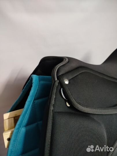 Седло для лошади