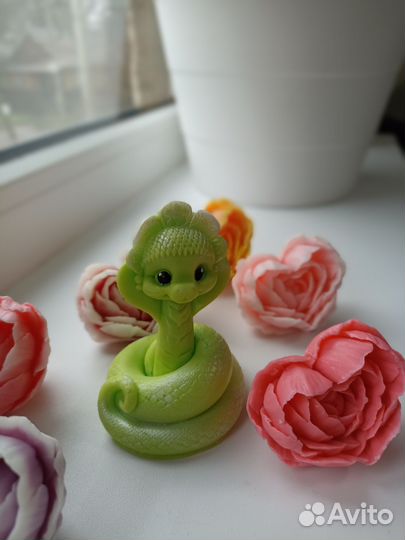 Новогодний подарок мыло ручной работы. Змея