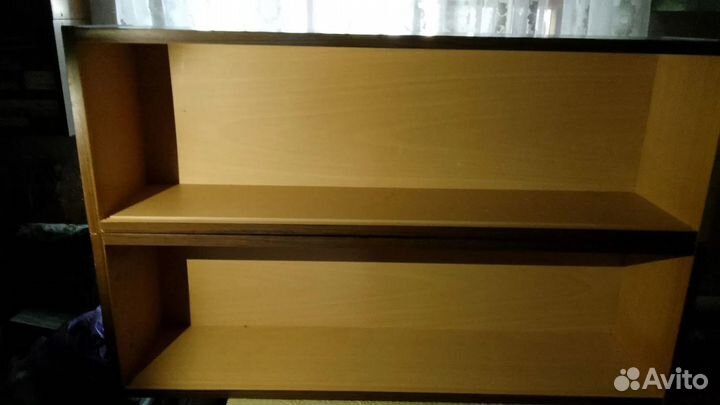 Полки деревянные книжные чехословацкие