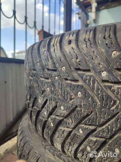 Nokian Tyres Hakkapeliitta 8 235/45 R18 98T