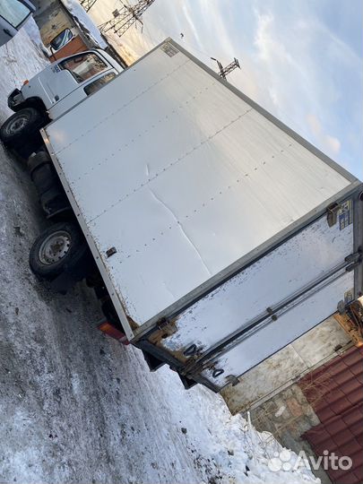 Водитель грузоперевозки