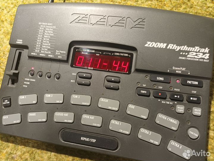Zoom RitmTrak 234 драм-машина (обмен возможен)