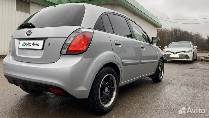 Kia Rio 1.4 AT, 2010, 188 000 км