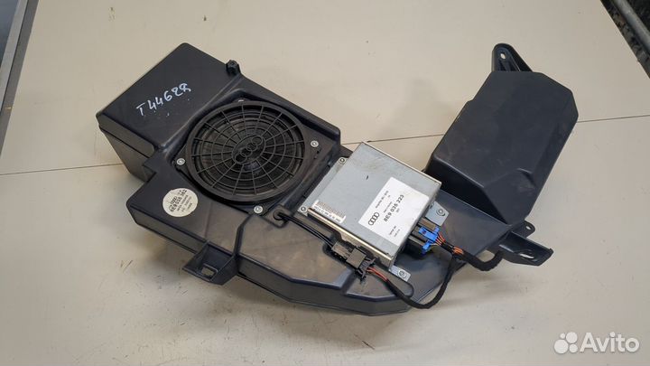 Сабвуфер Audi A4 (B6), 2002