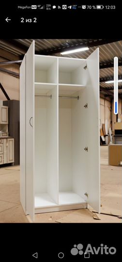 Шкаф платяной