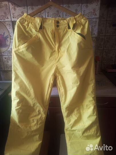 Горнолыжный костюм женский