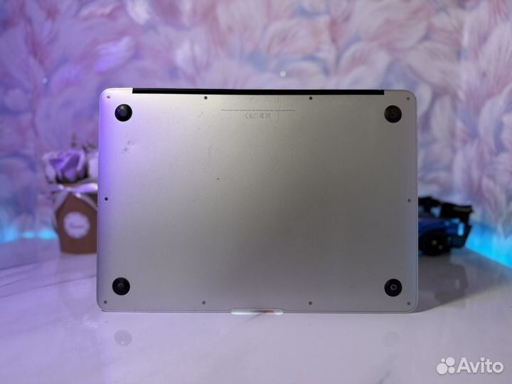 Macbook Air 13 2017 8Gb 256Gb