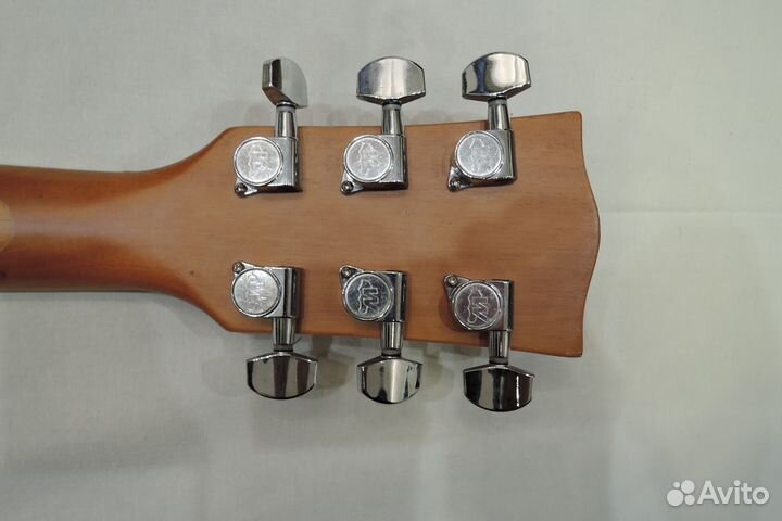 Электрогитара