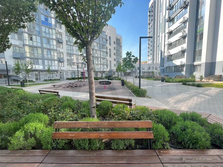 2-к. квартира, 62 м², 1/16 эт.