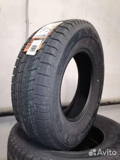 Tracmax X-Privilo S360 235/70 R16 106T